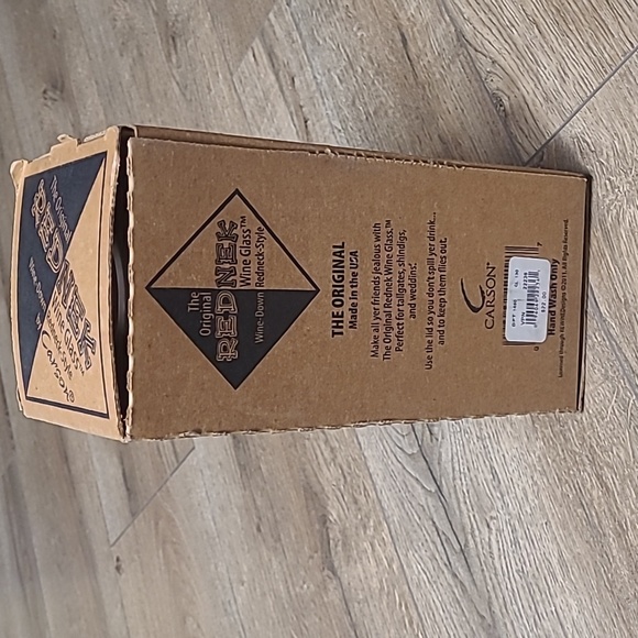 NIB THE ORIGINAL REDNEK WINE GLASS - Picture 3 of 8